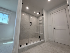 FRAMELESS SHOWER DOOR MILTON