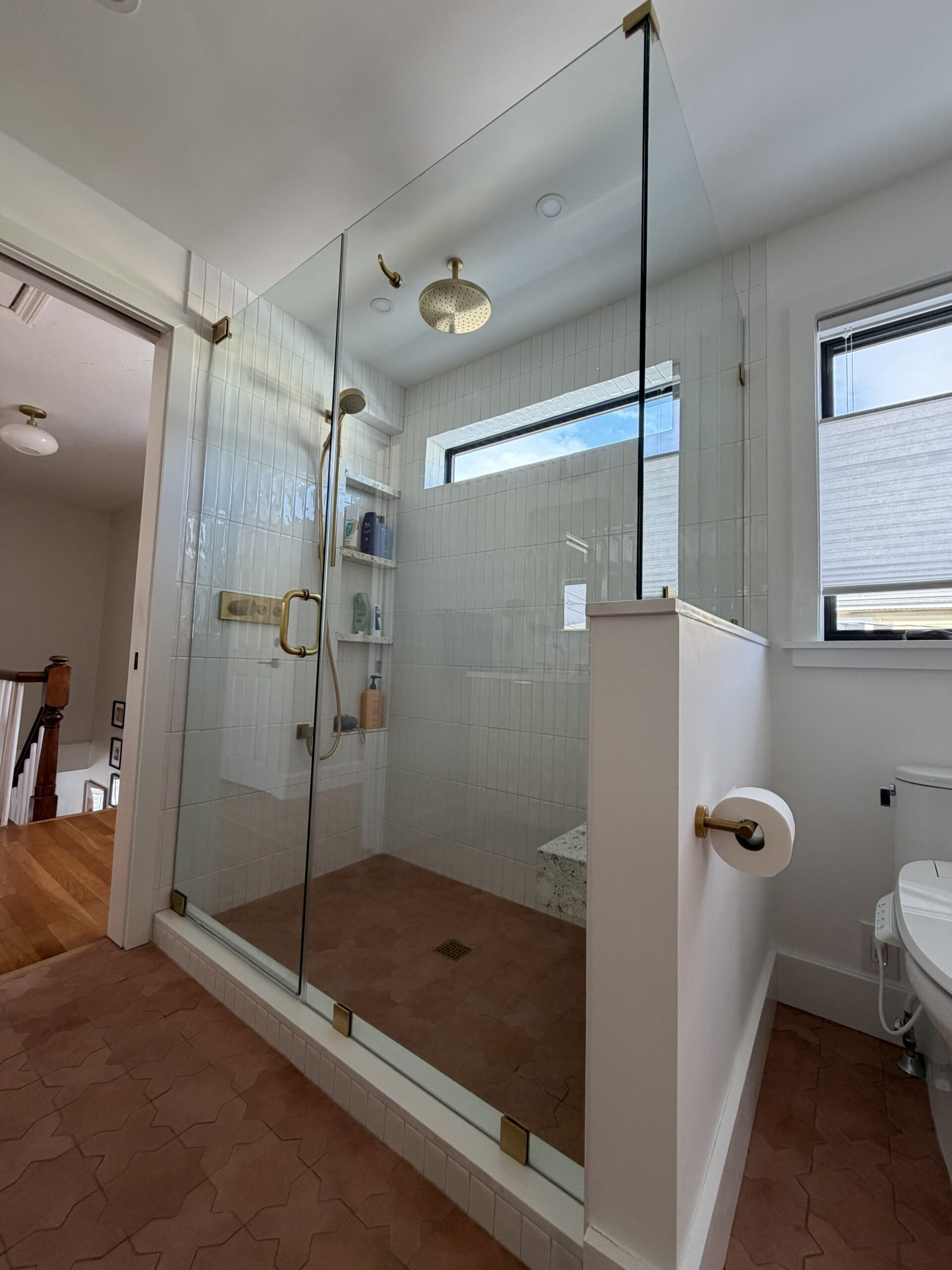 Bypass shower doors Mystic Valley