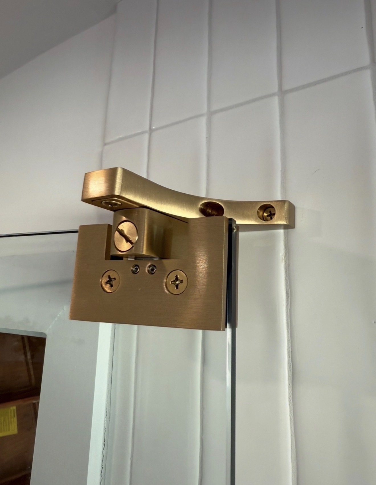 Shower door hinge detail — Frameless Shower Doors by Luxe Glass Greater Boston