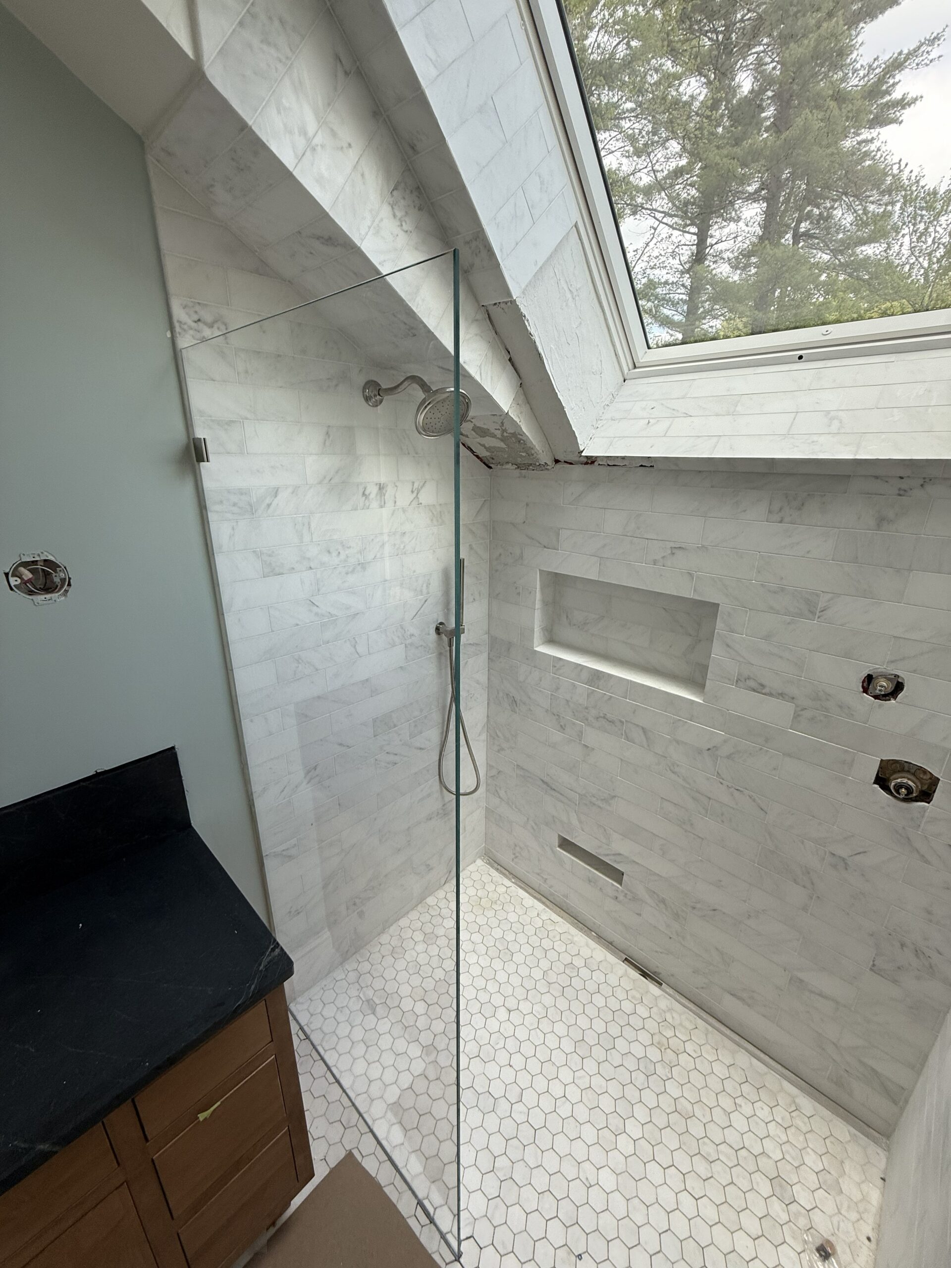 Frameless shower door Winchester MA Luxe Glass