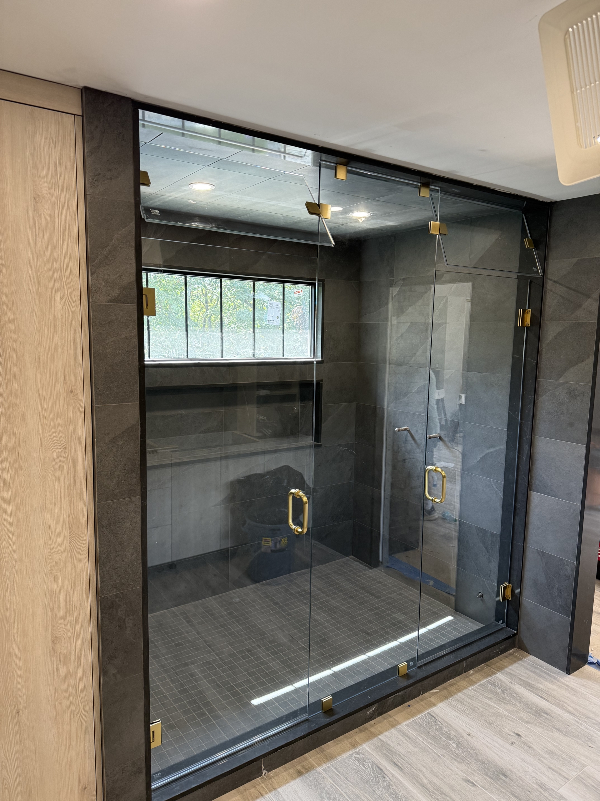 Custom glass steam shower enclosure Boston MA LUXE Glass